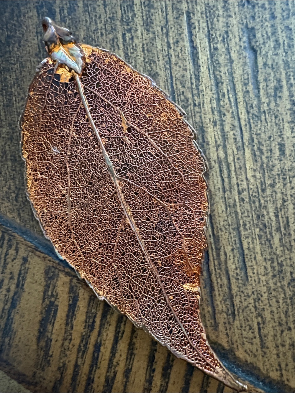 Artesian 4 inch Electroplated Leaf Pendant